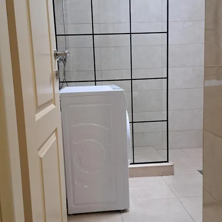 Апартаменты Nira *